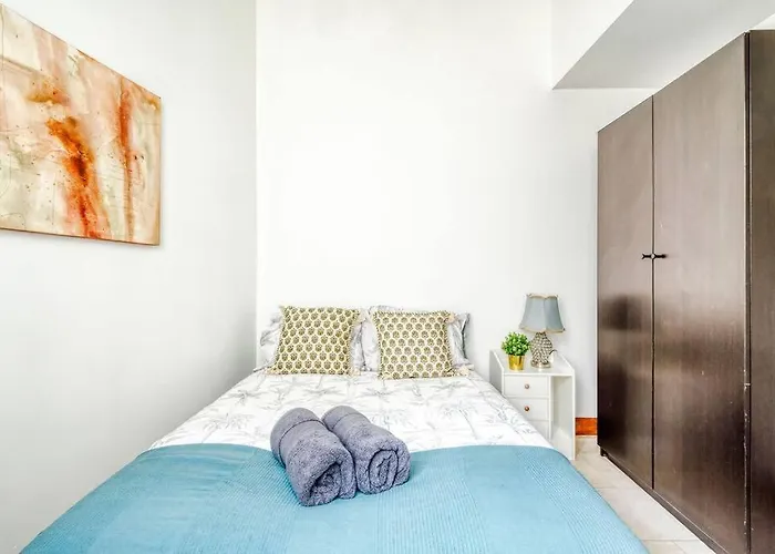 2 Bedroom Flat Edgware Road