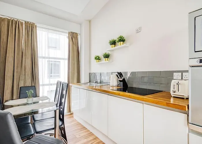 2 Bedroom Flat Edgware Road